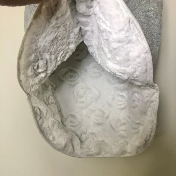 Mira Rae Gray Indian Inspired vest lined with faux fur, full zip, size 10/11 - Picture 5 of 11